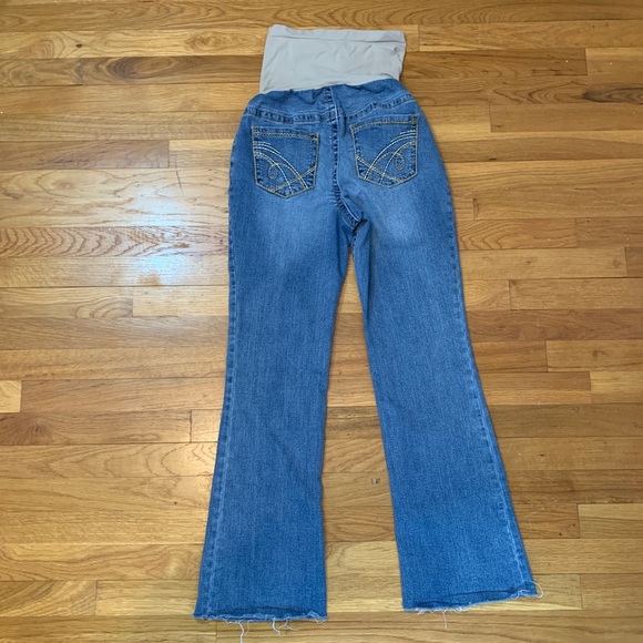 Maternity jeans by Indigo Blue. Size medium - Picture 4 of 8